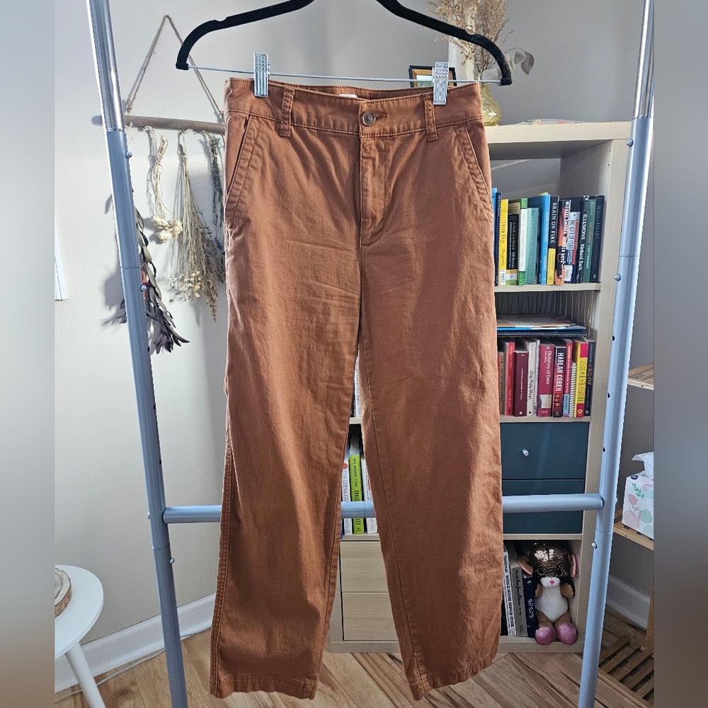 GAP Girlfriend Khaki